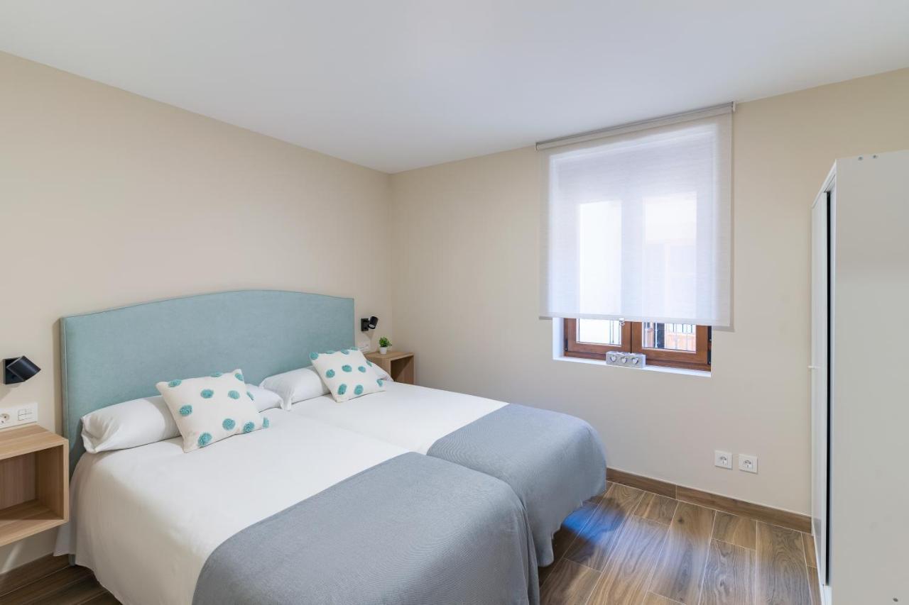 Housing Leon Azabacheria 1A, 1B, 2A, 2B Dış mekan fotoğraf